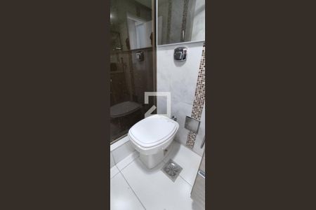 Apartamento à venda com 83m², 3 quartos e 1 vaga Apartamento à venda com 83m², 3 quartos e 1 vagaBanheiro