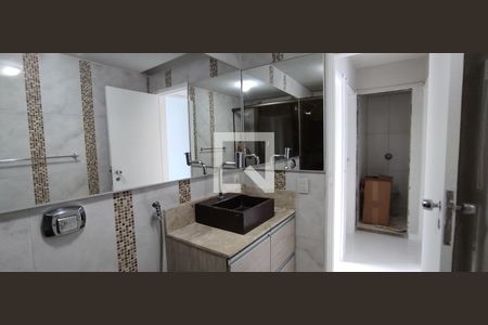 Apartamento à venda com 83m², 3 quartos e 1 vaga Apartamento à venda com 83m², 3 quartos e 1 vagaBanheiro