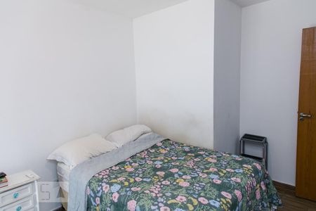 Suíte 1  de casa de condomínio para alugar com 2 quartos, 90m² em Horto Florestal, São Paulo