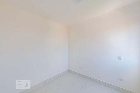 Quarto 1 de apartamento para alugar com 2 quartos, 45m² em Vila Mazzei, São Paulo