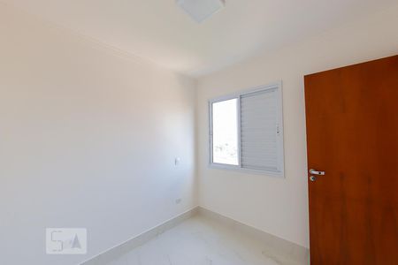 Quarto 1 de apartamento para alugar com 2 quartos, 45m² em Vila Mazzei, São Paulo