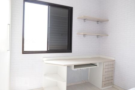 Quarto de apartamento para alugar com 2 quartos, 50m² em Vila Mangalot, São Paulo