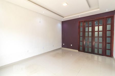 Sala de Estar de casa para alugar com 2 quartos, 80m² em Setor Sudoeste, Goiânia