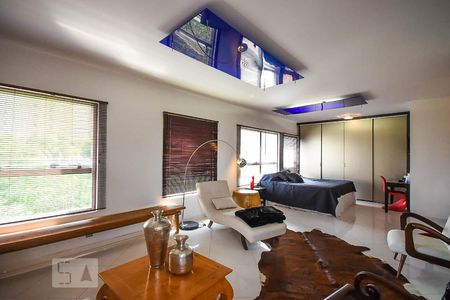 Sala de kitnet/studio para alugar com 1 quarto, 70m² em Panamby, São Paulo