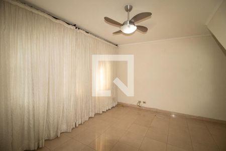 Sala  de casa à venda com 2 quartos, 100m² em Vila Nivi, São Paulo