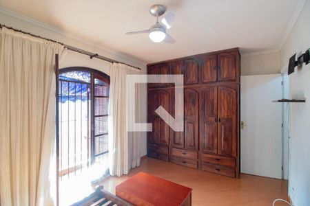 Quarto 1 de casa para alugar com 2 quartos, 100m² em Vila Nivi, São Paulo