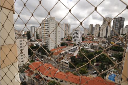 Sacada - Vista de apartamento para alugar com 2 quartos, 61m² em Vila Gumercindo, São Paulo