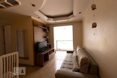 Sala de Estar de apartamento à venda com 3 quartos, 55m² em Vila Amélia, São Paulo