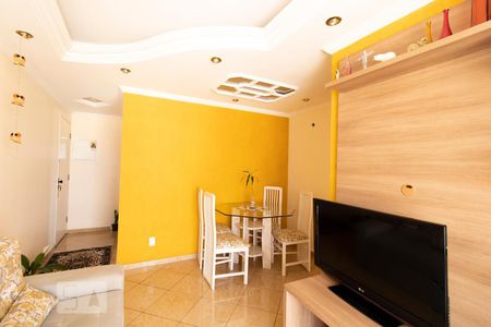 Sala de Estar de apartamento à venda com 3 quartos, 55m² em Vila Amélia, São Paulo
