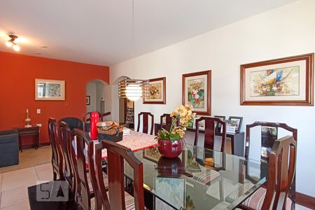 Sala de jantar de casa de condomínio para alugar com 4 quartos, 560m² em Alphaville, Santana de Parnaíba