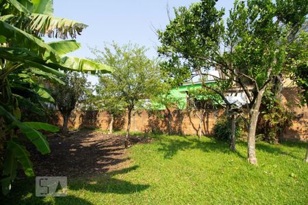 Quintal de casa à venda com 2 quartos, 200m² em Mato Grande, Canoas