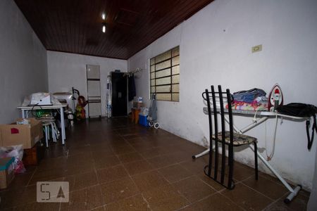 Garagem/Cômodo Extra de casa à venda com 2 quartos, 200m² em Mato Grande, Canoas