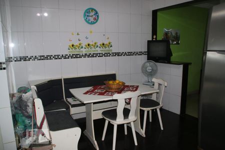 Cozinha de casa de condomínio à venda com 3 quartos, 160m² em Taquara, Rio de Janeiro