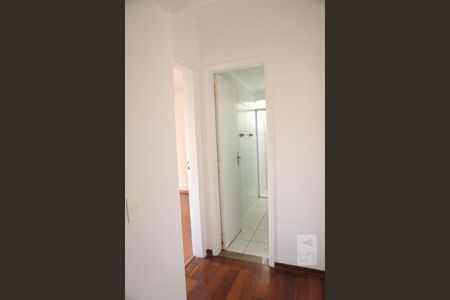 Corredor de apartamento para alugar com 2 quartos, 77m² em Vila da Saúde, São Paulo