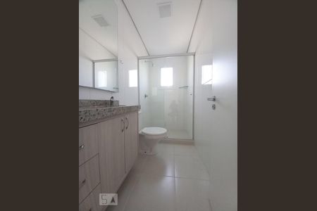 Apartamento à venda com 113m², 3 quartos e 1 vaga Apartamento à venda com 113m², 3 quartos e 1 vagaBanheiro da Suíte