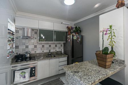 Cozinha de casa de condomínio à venda com 3 quartos, 96m² em Partenon, Porto Alegre