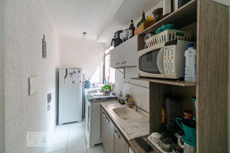 Cozinha de apartamento à venda com 2 quartos, 42m² em Hípica, Porto Alegre