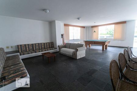 Apartamento à venda com 104m², 2 quartos e 1 vaga Apartamento à venda com 104m², 2 quartos e 1 vagaHall de Entrada