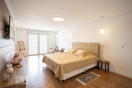 Casa de condomínio à venda com 900m², 5 quartos e sem vaga Casa de condomínio à venda com 900m², 5 quartos e sem vagaSuíte 2