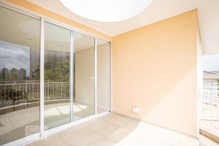 Casa de condomínio à venda com 900m², 5 quartos e sem vaga Casa de condomínio à venda com 900m², 5 quartos e sem vagaSacada