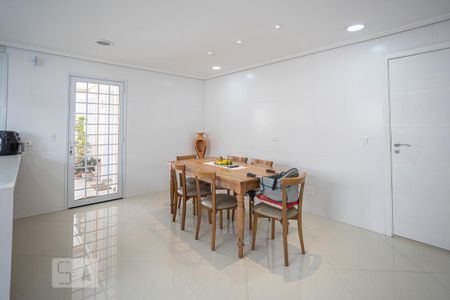 Casa de condomínio à venda com 900m², 5 quartos e sem vaga Casa de condomínio à venda com 900m², 5 quartos e sem vagaCozinha