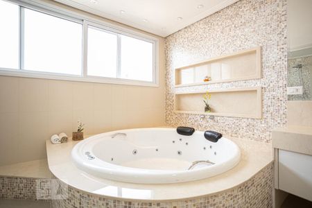 Casa de condomínio à venda com 900m², 5 quartos e sem vaga Casa de condomínio à venda com 900m², 5 quartos e sem vagaBanheiro 2