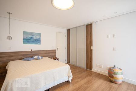 Casa de condomínio à venda com 900m², 5 quartos e sem vaga Casa de condomínio à venda com 900m², 5 quartos e sem vagaSuíte 1