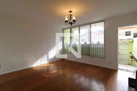 Sala de casa à venda com 4 quartos, 215m² em Jardim Petrópolis, São Paulo