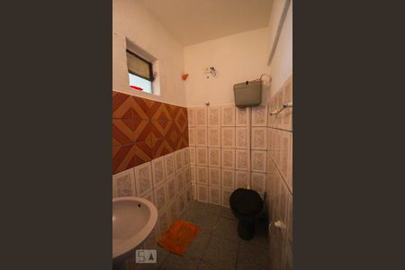 Banheiro de casa para alugar com 1 quarto, 50m² em Parque Paulistano, São Paulo
