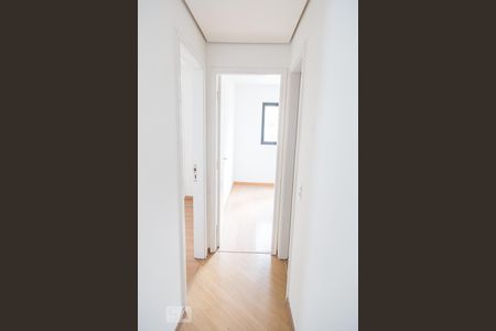 Corredor de apartamento para alugar com 2 quartos, 68m² em Vila Carrao, São Paulo
