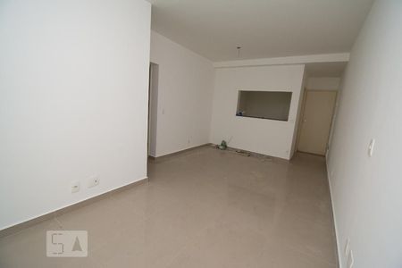 Sala de apartamento para alugar com 3 quartos, 80m² em Jardim Las Vegas, Guarulhos