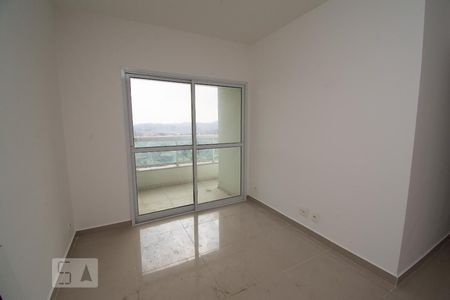 Sala de apartamento para alugar com 3 quartos, 80m² em Jardim Las Vegas, Guarulhos