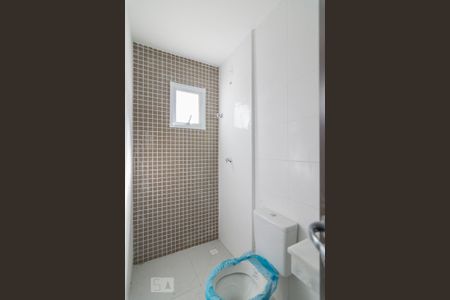 Apartamento à venda com 57m², 2 quartos e 1 vaga Apartamento à venda com 57m², 2 quartos e 1 vagaBanheiro