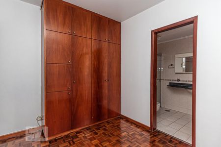 Suíte de apartamento para alugar com 4 quartos, 125m² em Santa Paula, São Caetano do Sul