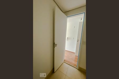 Lavabo de kitnet/studio para alugar com 1 quarto, 55m² em Mooca, São Paulo