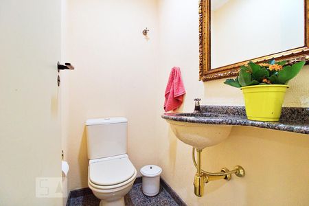Lavabo de apartamento à venda com 4 quartos, 179m² em Morumbi, São Paulo