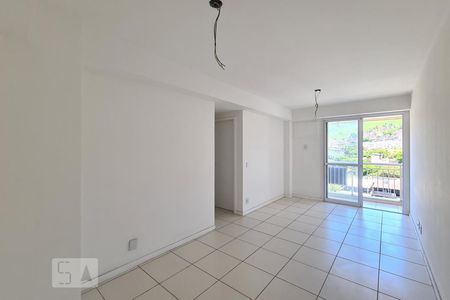 Sala de apartamento à venda com 2 quartos, 60m² em Sampaio, Rio de Janeiro