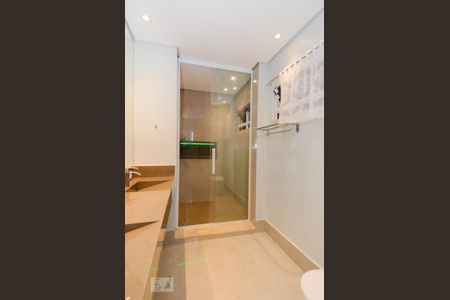 Casa à venda com 411m², 5 quartos e 8 vagas Casa à venda com 411m², 5 quartos e 8 vagasBanheiro da Suíte 3