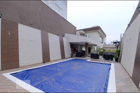 Casa à venda com 411m², 5 quartos e 8 vagas Casa à venda com 411m², 5 quartos e 8 vagasPiscina
