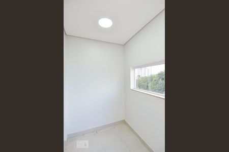 Casa à venda com 411m², 5 quartos e 8 vagas Casa à venda com 411m², 5 quartos e 8 vagasVaranda da Suíte 2