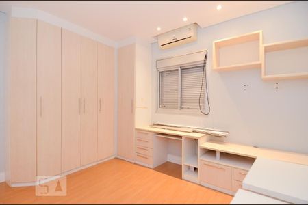 Quarto 1 - Suíte de casa à venda com 5 quartos, 411m² em Vila Augusta, Guarulhos