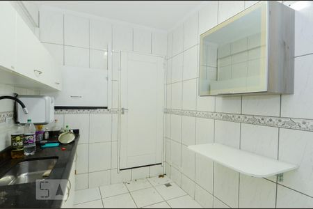 Casa à venda com 411m², 5 quartos e 8 vagas Casa à venda com 411m², 5 quartos e 8 vagasCozinha da Área da Churrasqueira