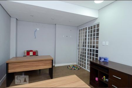 Casa à venda com 411m², 5 quartos e 8 vagas Casa à venda com 411m², 5 quartos e 8 vagasEscritório