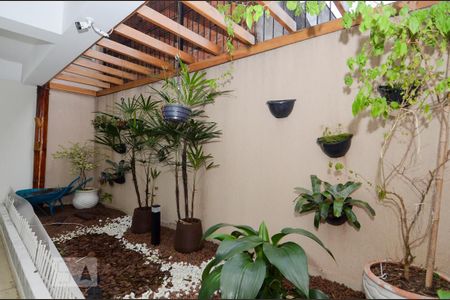 Casa à venda com 411m², 5 quartos e 8 vagas Casa à venda com 411m², 5 quartos e 8 vagasJardim