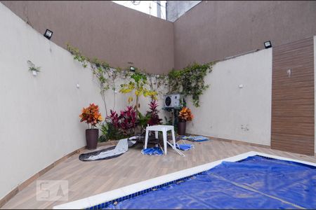 Casa à venda com 411m², 5 quartos e 8 vagas Casa à venda com 411m², 5 quartos e 8 vagasPiscina