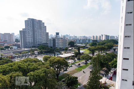 Vista da sala de apartamento para alugar com 2 quartos, 70m² em Vila Monumento, São Paulo