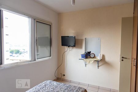 Quarto 1 de apartamento para alugar com 2 quartos, 70m² em Vila Monumento, São Paulo