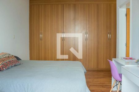 Casa de condomínio à venda com 580m², 4 quartos e 6 vagas Casa de condomínio à venda com 580m², 4 quartos e 6 vagasSuíte 4