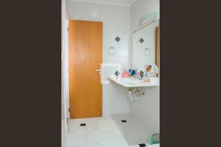 Casa de condomínio à venda com 580m², 4 quartos e 6 vagas Casa de condomínio à venda com 580m², 4 quartos e 6 vagasBanheiro da Suíte 4