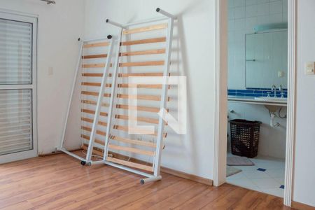 Casa de condomínio à venda com 580m², 4 quartos e 6 vagas Casa de condomínio à venda com 580m², 4 quartos e 6 vagasSuíte 3